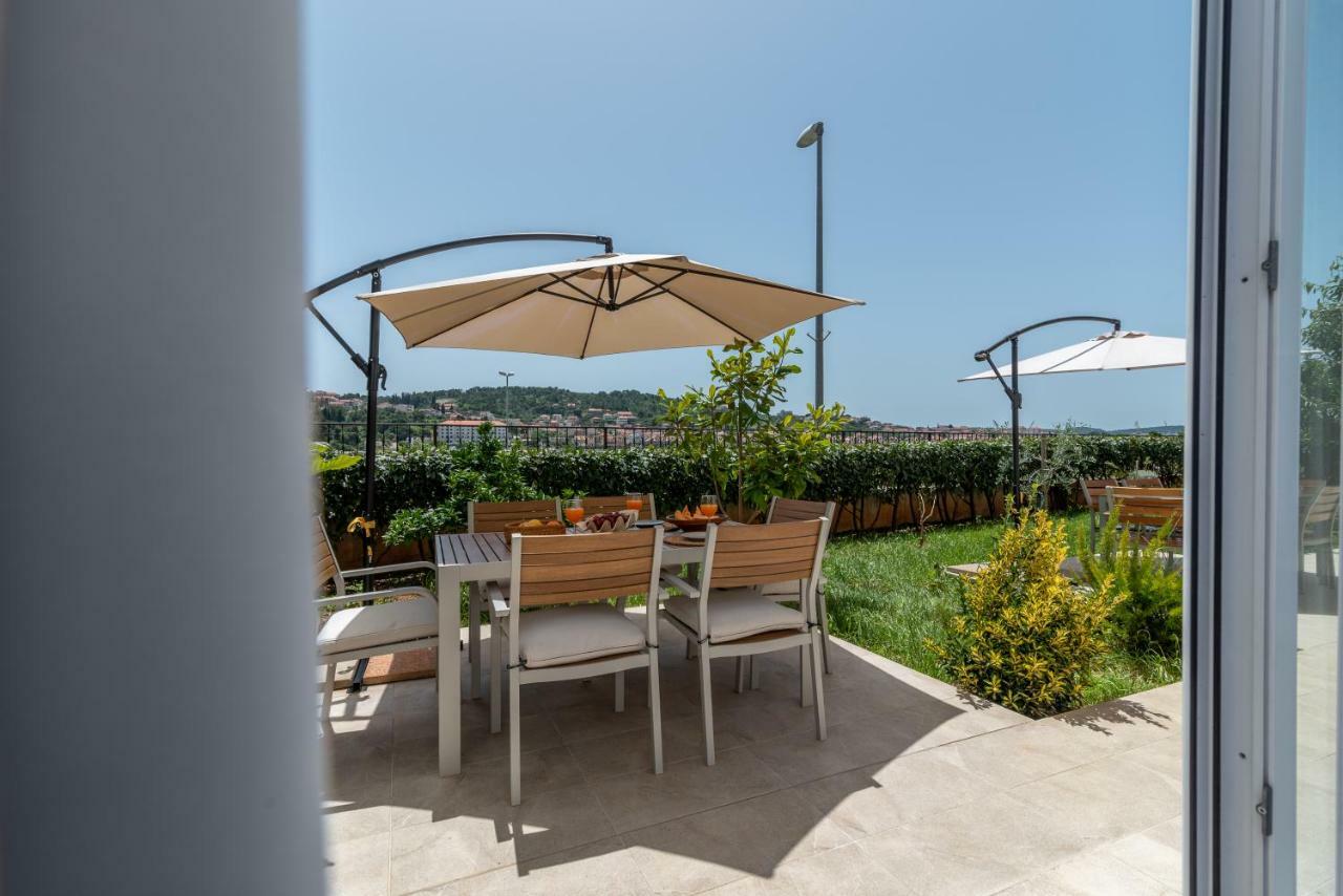 Apartments Flora Trogir Dış mekan fotoğraf